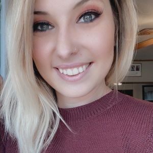 Meet your Posher, Natosha